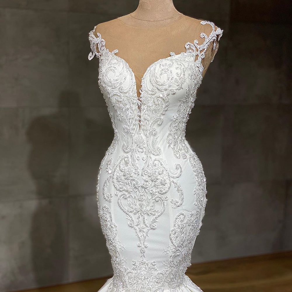 
                      
                        Lace Sweetheart V-Neck Sleeveless Mermaid Wedding Dress with Appliques
                      
                    