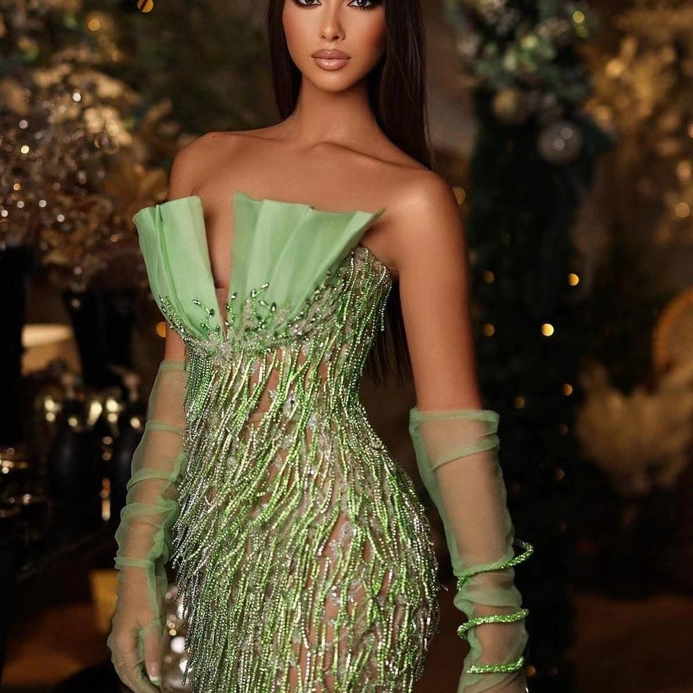 Modern Green Strapless Long Sleeves Off-the-Shoulder Beads Mermaid Prom Dress with V Neck