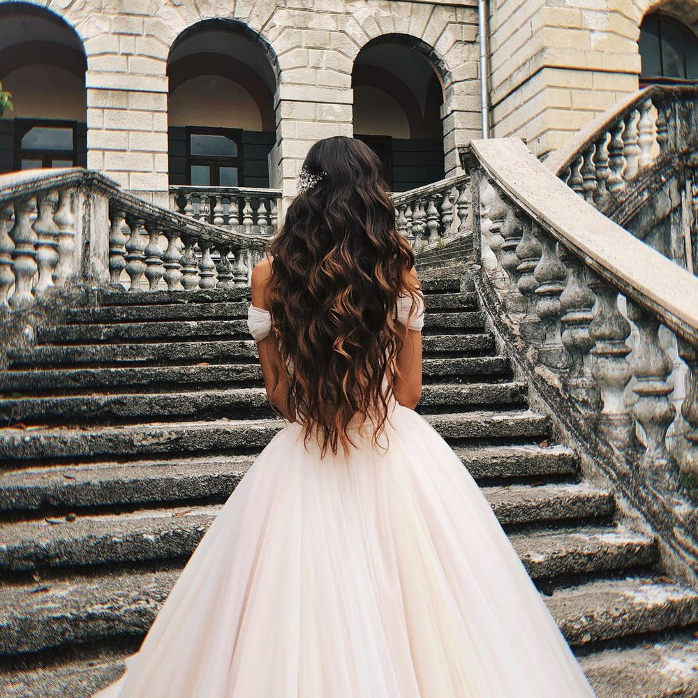 
                      
                        Tulle Off-the-Shoulder A-Line Long Wedding Dress with Chapel Train
                      
                    