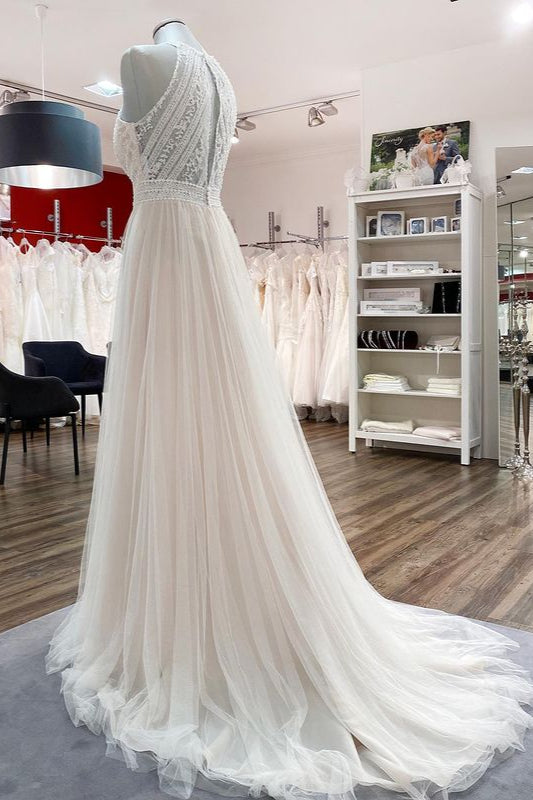 
                      
                        Long A-Line Halter Backless Wedding Dress with Tulle Lace
                      
                    