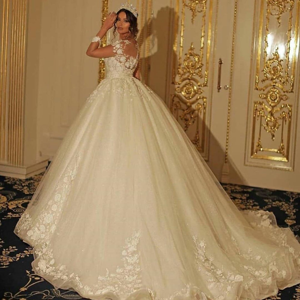 
                      
                        Sweetheart Long Sleeve Floor-Length Wedding Dress with Lace Tulle Appliques
                      
                    