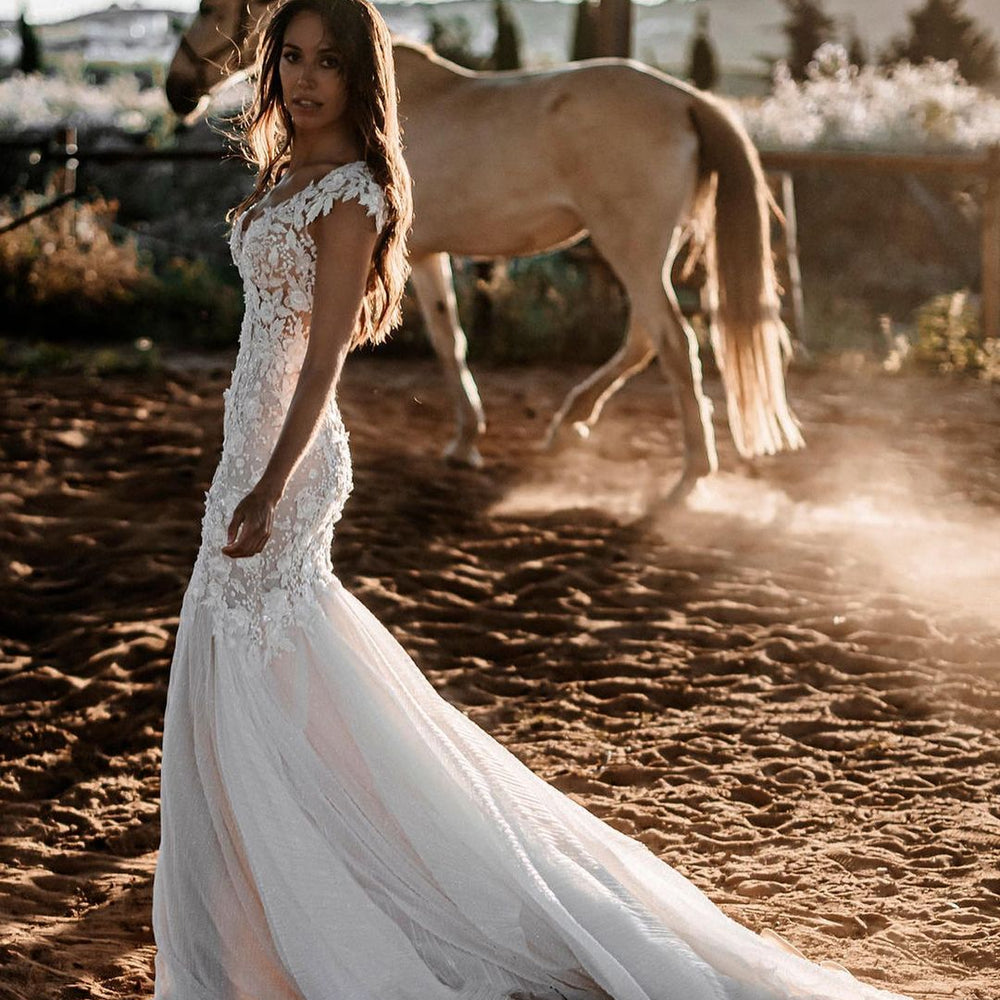 
                      
                        Sweetheart Backless Long Mermaid Wedding Dress with Tulle Lace
                      
                    