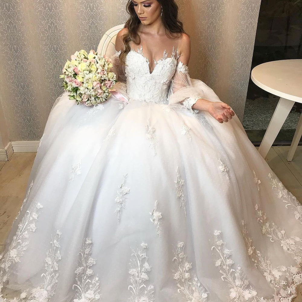 
                      
                        Elegant Long Princess Off-the-Shoulder Wedding Dress with Bubble Sleeves and Tulle
                      
                    