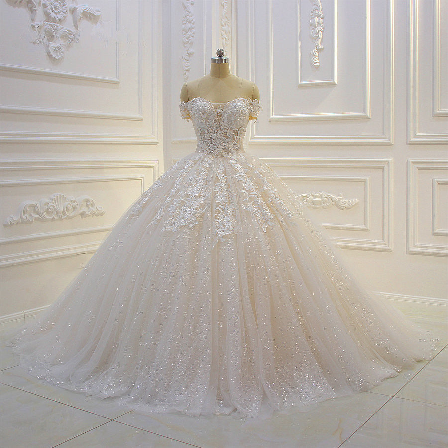 
                      
                        Off-the-Shoulder Sweetheart Ball Gown Wedding Dress with Sequin Lace Appliques
                      
                    