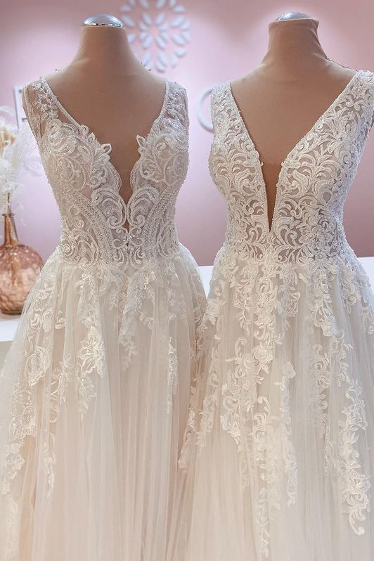 
                      
                        Wide Straps Open Back A-Line Wedding Dress With Lace Appliques Tulle Train
                      
                    