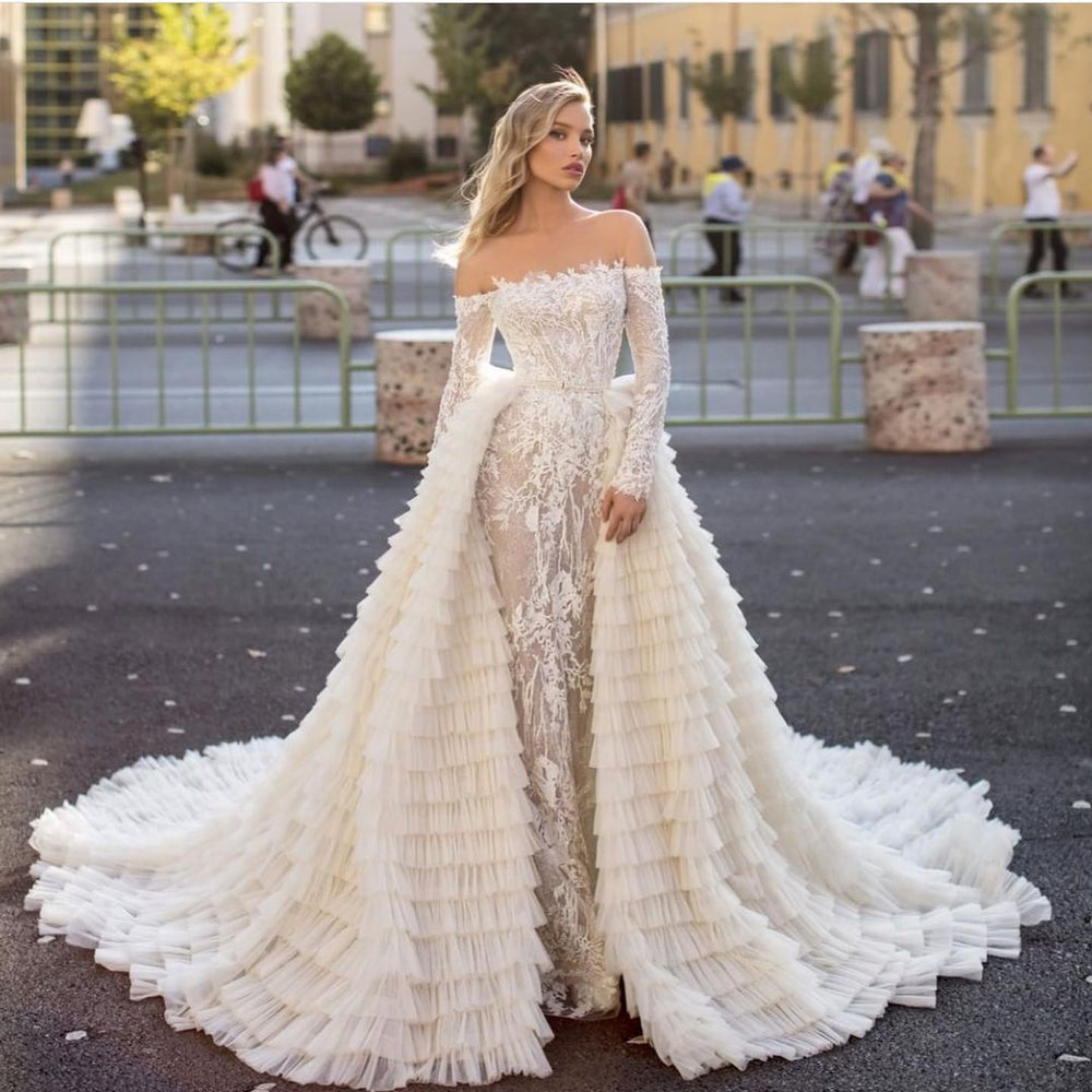 
                      
                        Off-the-Shoulder A-Line Long Sleeve Mermaid Wedding Dress with Train
                      
                    