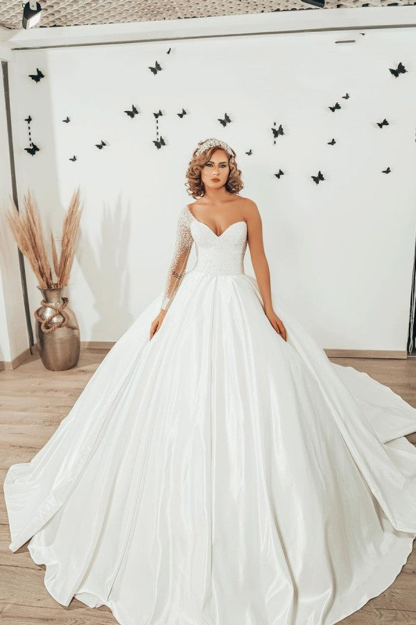 Sweetheart Pearl Floor-Length Ruffle Ball Gown Wedding Dress with Long Sleeves