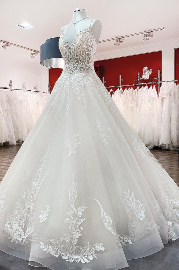 
                      
                        V-Neck Spaghetti Strap Ball Gown Tulle Wedding Dress with Lace Ruffles
                      
                    