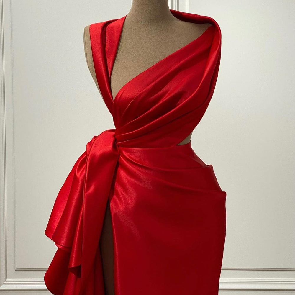 
                      
                        Elegant Red Charmeuse Long Prom Dress with High Slit
                      
                    