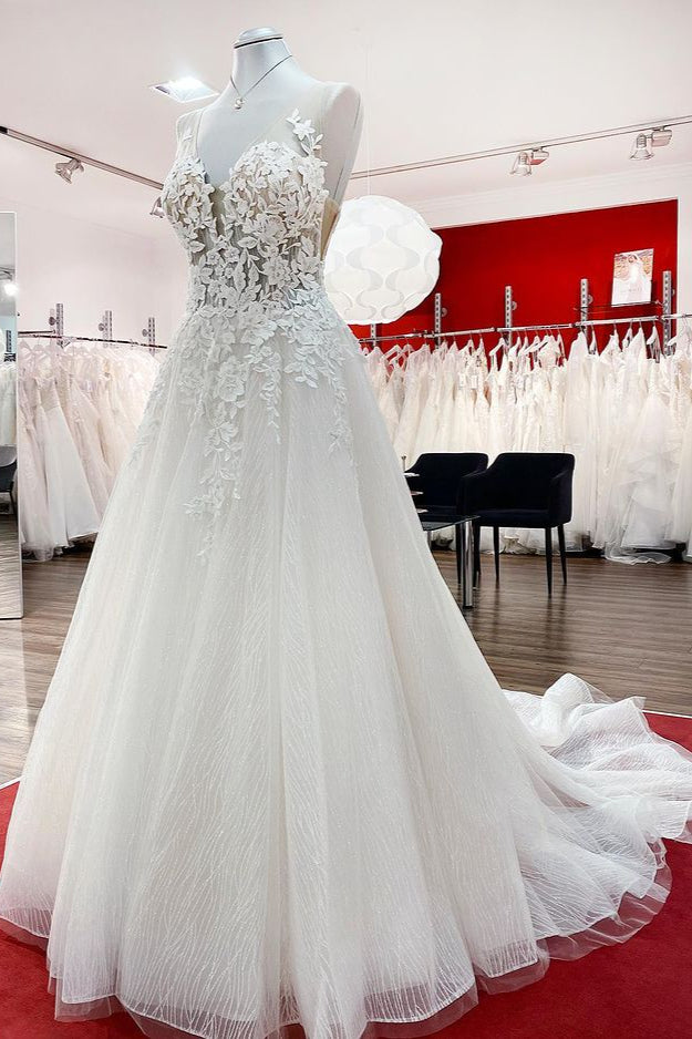 
                      
                        Sleeveless Jewel Neck Long A-Line Tulle Wedding Dress with Ruffles and Lace Appliques
                      
                    