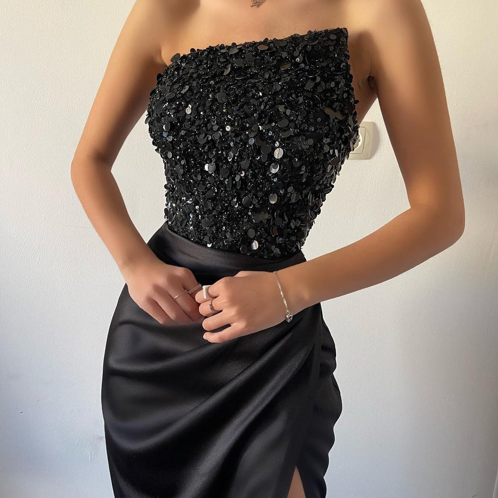 
                      
                        Beautiful Black Sequins Sleeveless Strapless Prom Dress with High Slit
                      
                    