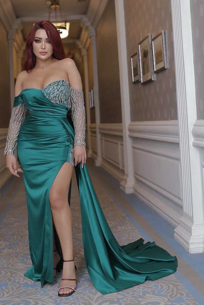 
                      
                        Vintage Emerald Long Sleeve Off-the-Shoulder Beaded Mermaid Prom Dress with Split
                      
                    