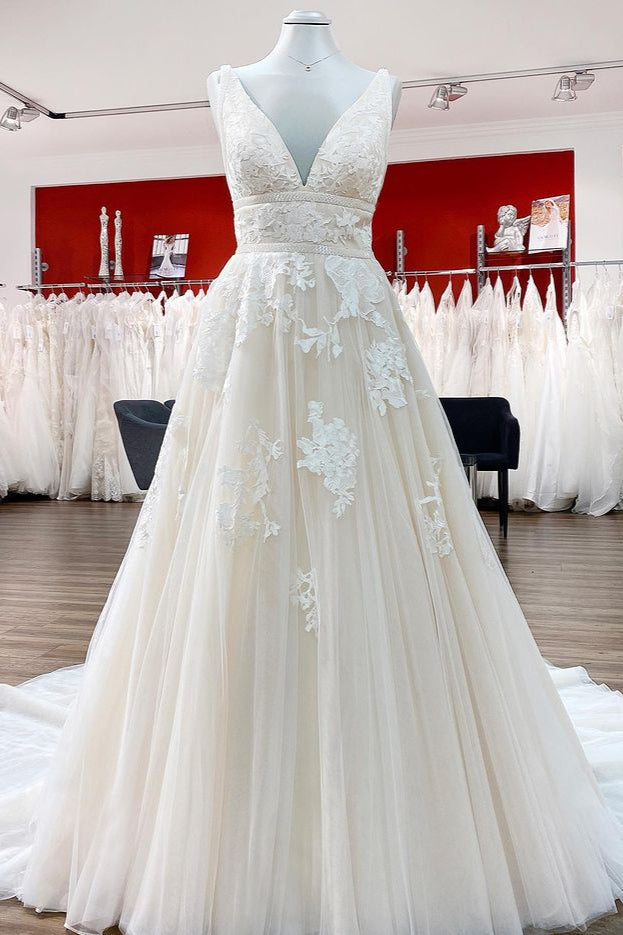 V-Neck Long Princess Backless Wedding Dress with Lace Tulle