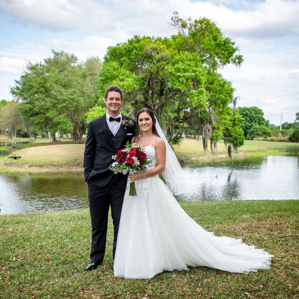 
                      
                        Sleeveless Bateau Backless A-line Church Train Wedding Dress With Appliques Lace
                      
                    