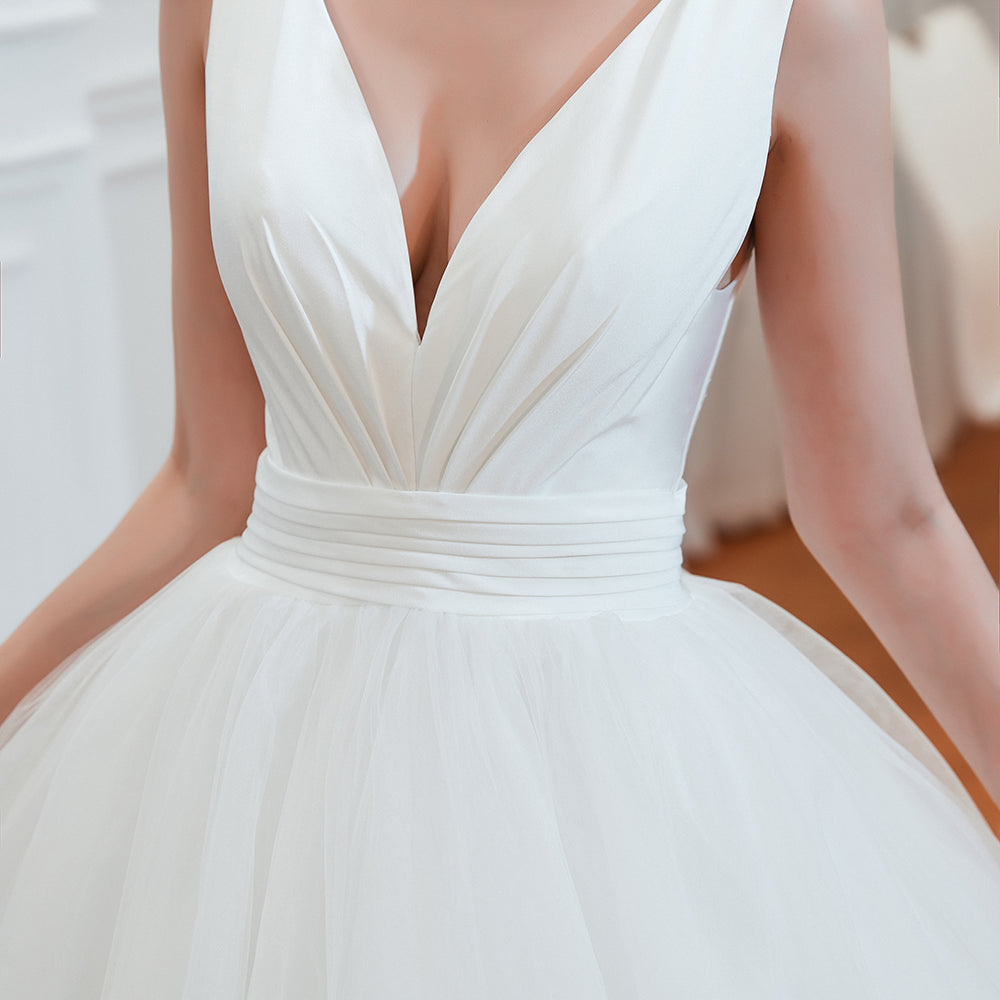 
                      
                        Wide Strap Deep V-Neck Floor-Length A-Line Wedding Dress with Tulle
                      
                    