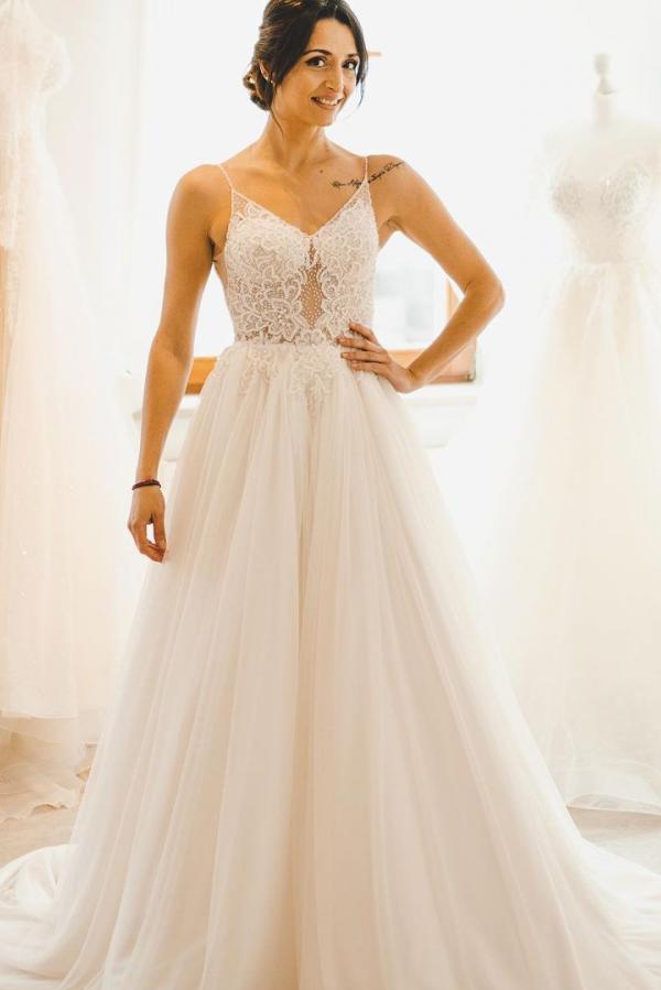 Long A-Line Spaghetti Strap Sleeveless Wedding Dress with Tulle Lace