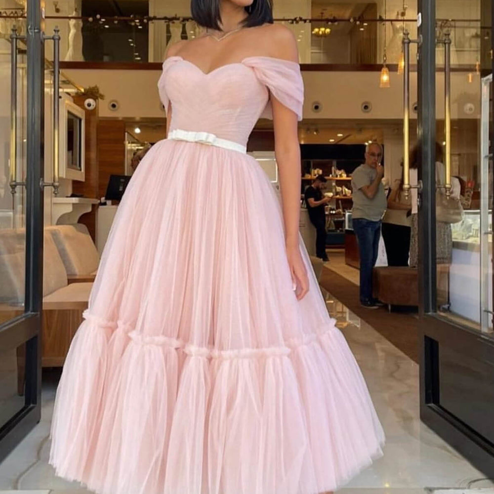 Light Pink Sweetheart Off-The-Shoulder Tulle Prom Dress with Belts