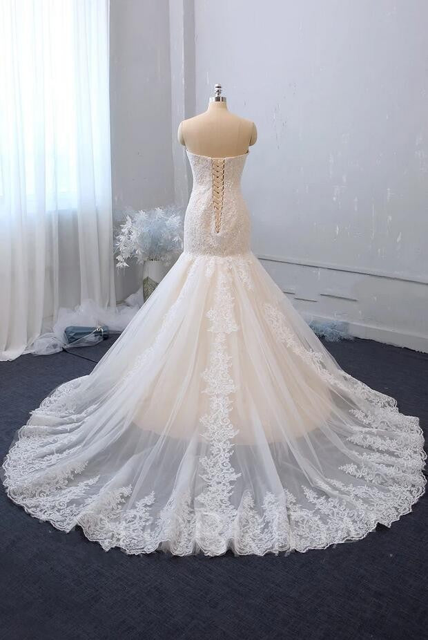 
                      
                        Classy Sweetheart Backless Tulle Long Mermaid Wedding Dress with Lace Appliques
                      
                    