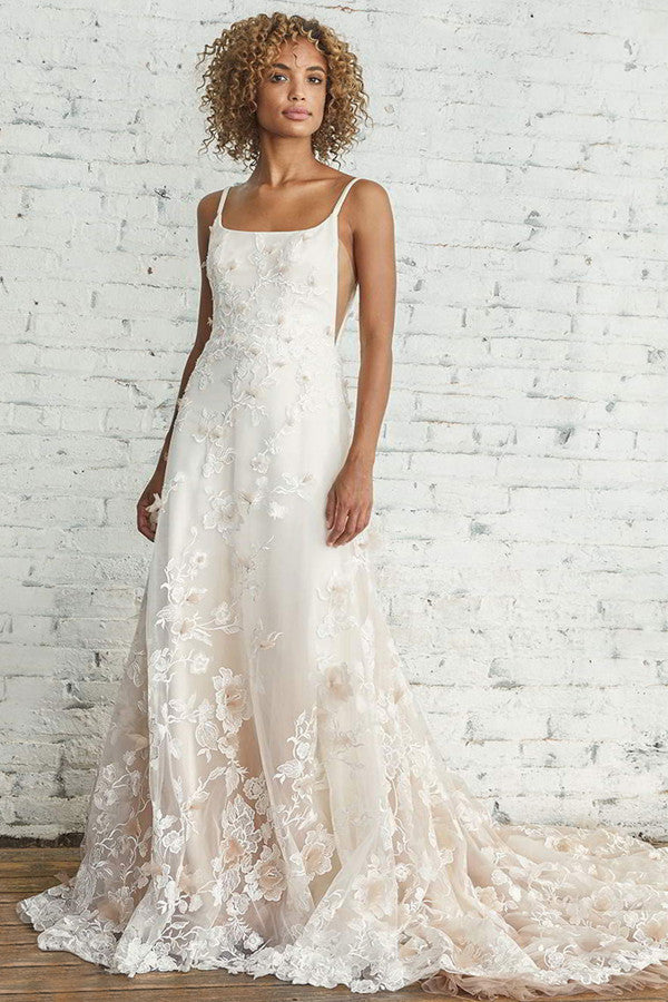 Gorgeous Sleeveless Spaghetti Strap Lace Appliques Wedding Dress (Online)