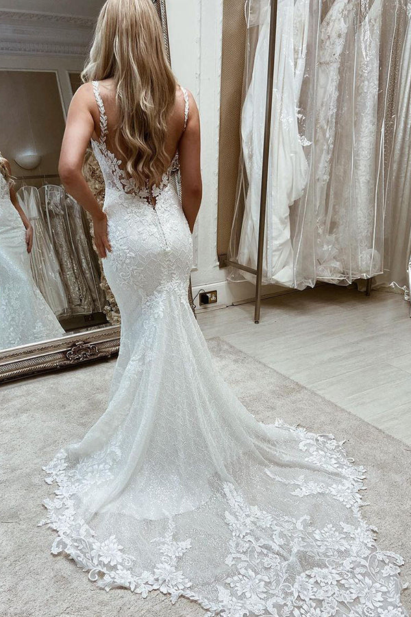 
                      
                        Sleeveless Bateau Mermaid Wedding Dress with Tulle Appliques
                      
                    