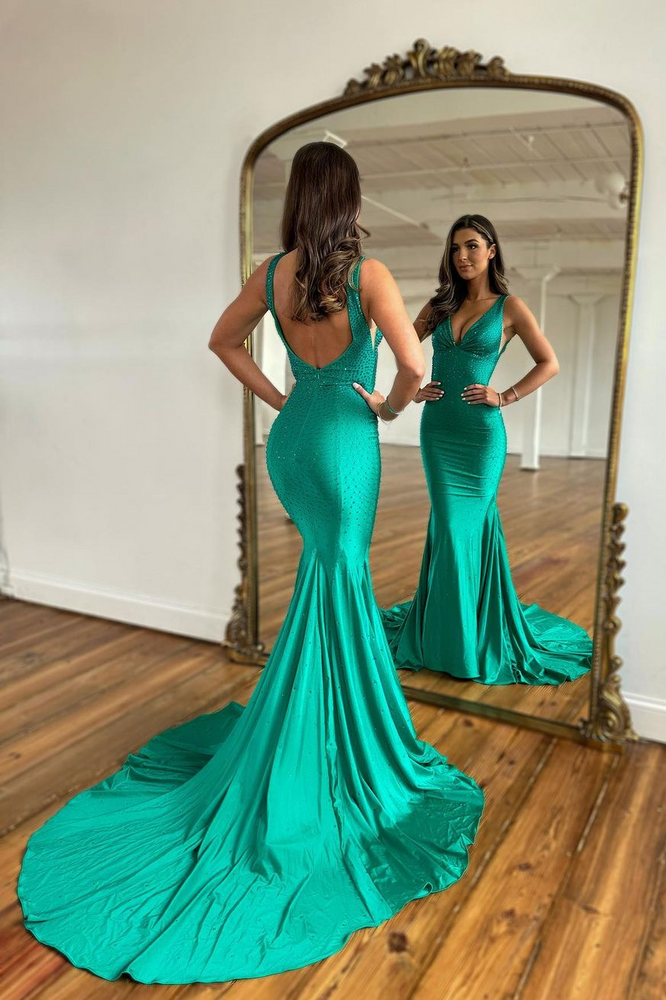 
                      
                        Green Prom Dress Wide Shoulder V Neck Long Mermaid with Beads
                      
                    