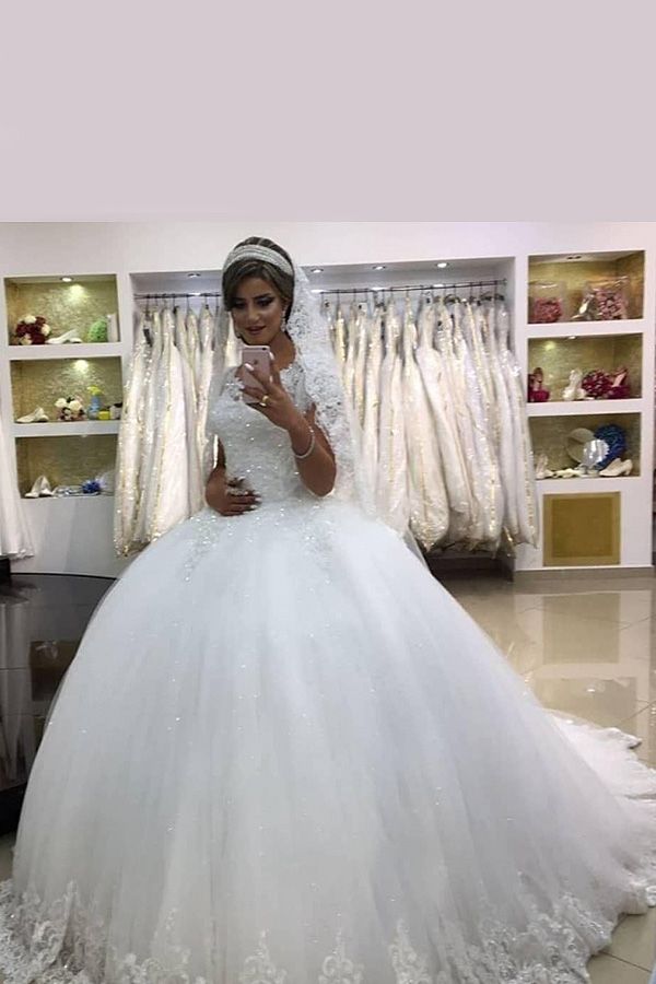 
                      
                        White Short Sleeve Ball Gown Wedding Dress with Lace
                      
                    