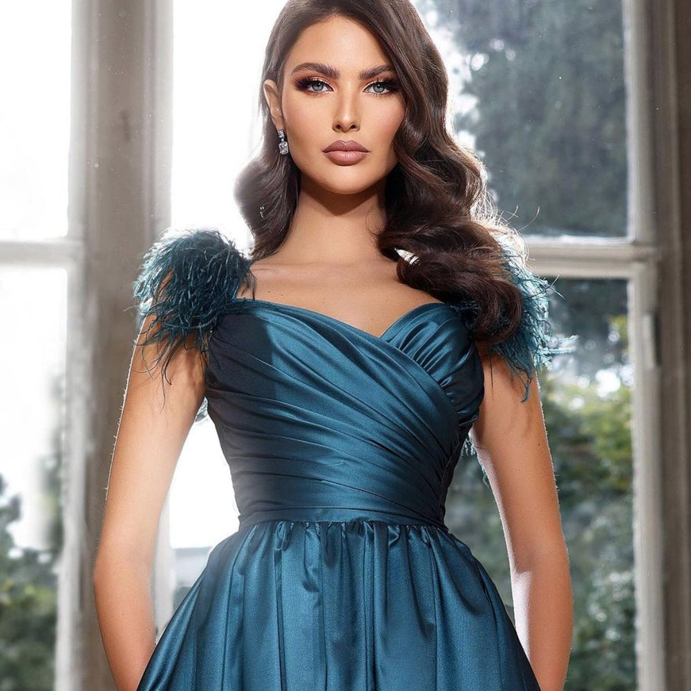 
                      
                        Dark Navy Sweetheart Off-the-Shoulder Prom Dress with Tassels
                      
                    