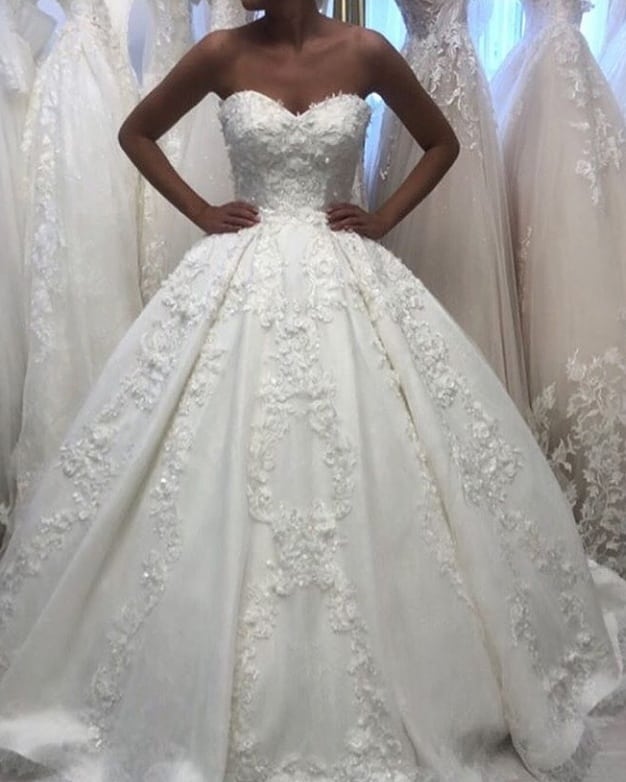 
                      
                        Long Ball Gown Sweetheart Wedding Dress with Floral Lace Appliques
                      
                    