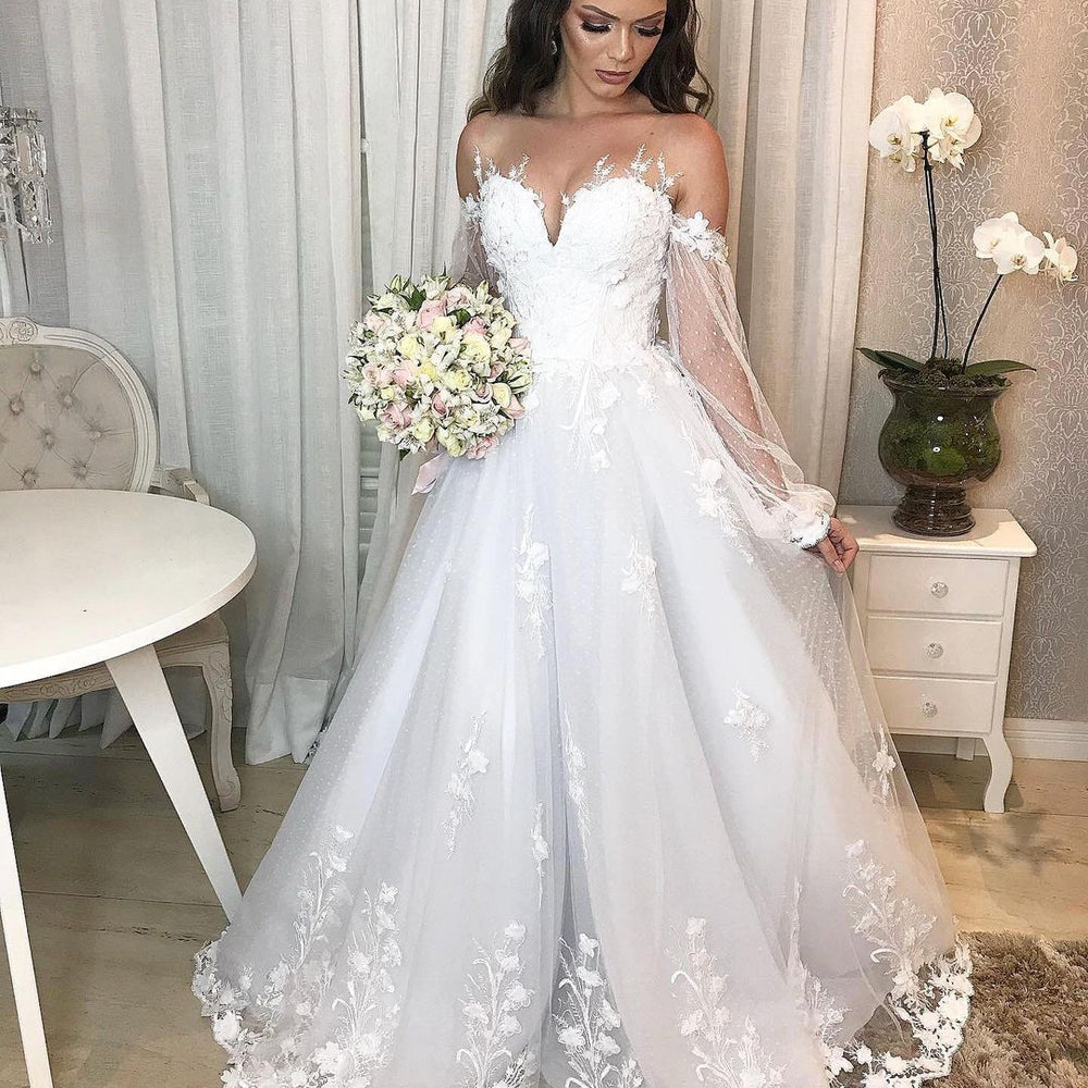 
                      
                        Elegant Long Princess Off-the-Shoulder Wedding Dress with Bubble Sleeves and Tulle
                      
                    