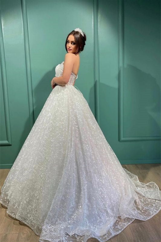 
                      
                        One-Shoulder Embroidered A-Line Lace Long Wedding Dress
                      
                    