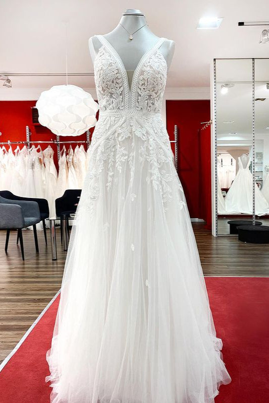 Sleeveless Long A-Line Tulle Open Back Wedding Dress with Lace Appliques