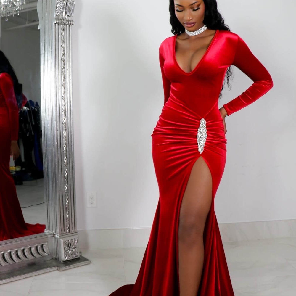 
                      
                        Red Long Sleeve Simple Prom Dress with High Slit and Pleated
                      
                    