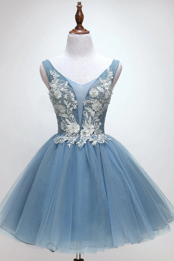 
                      
                        A Line Blue Tulle Homecoming Dress With Lace Appliques
                      
                    