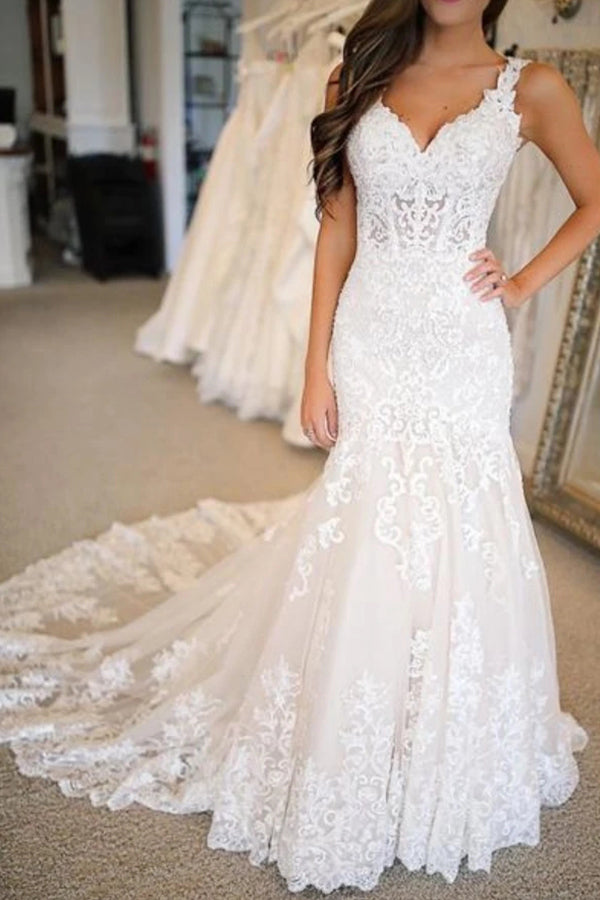 
                      
                        Glamorous Sweetheart Mermaid Wedding Dress with Appliques
                      
                    