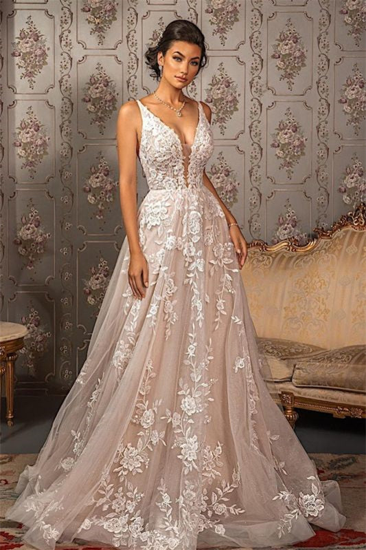 
                      
                        Sleeveless V-Neck Tulle A-Line Lace Appliques Wedding Dress
                      
                    