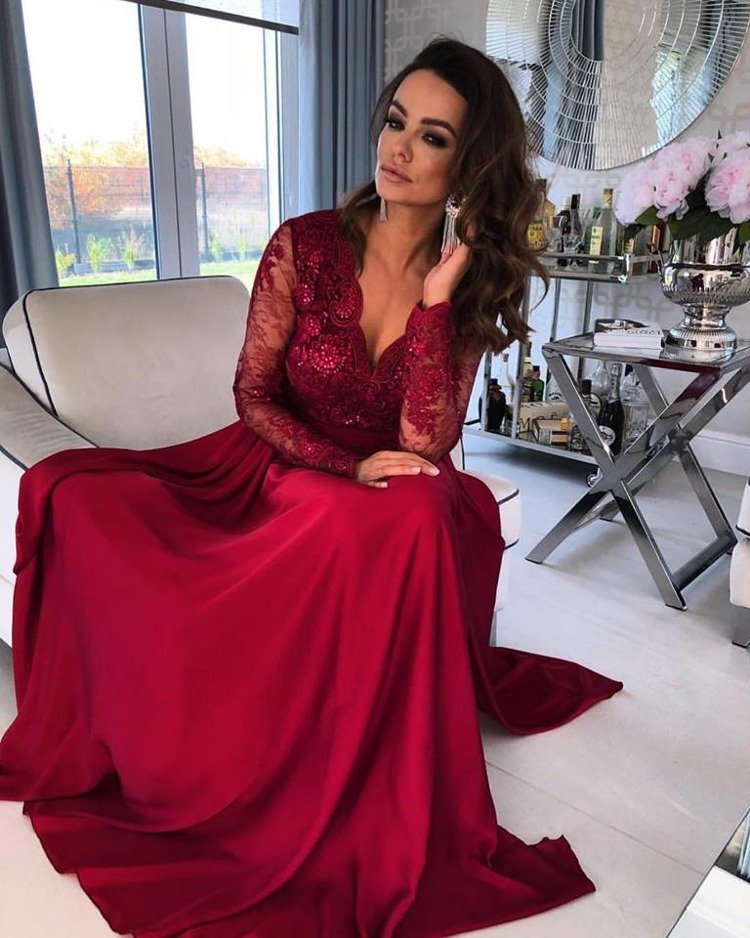 
                      
                        Long Sleeve V-Neck Lace Prom Dress with Slit
                      
                    