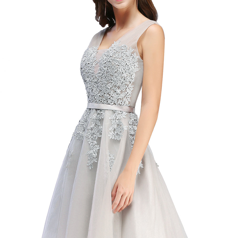 
                      
                        Beautiful Sleeveless lace-up Short homecoming Dress Tulle Lace Appliques
                      
                    