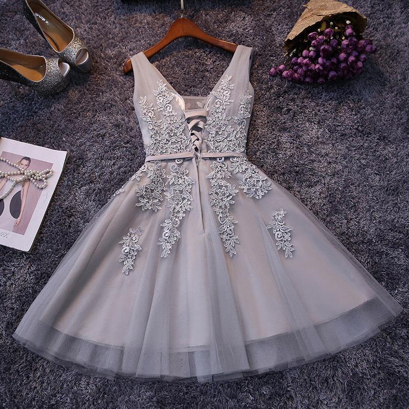 
                      
                        Beautiful Sleeveless lace-up Short homecoming Dress Tulle Lace Appliques
                      
                    