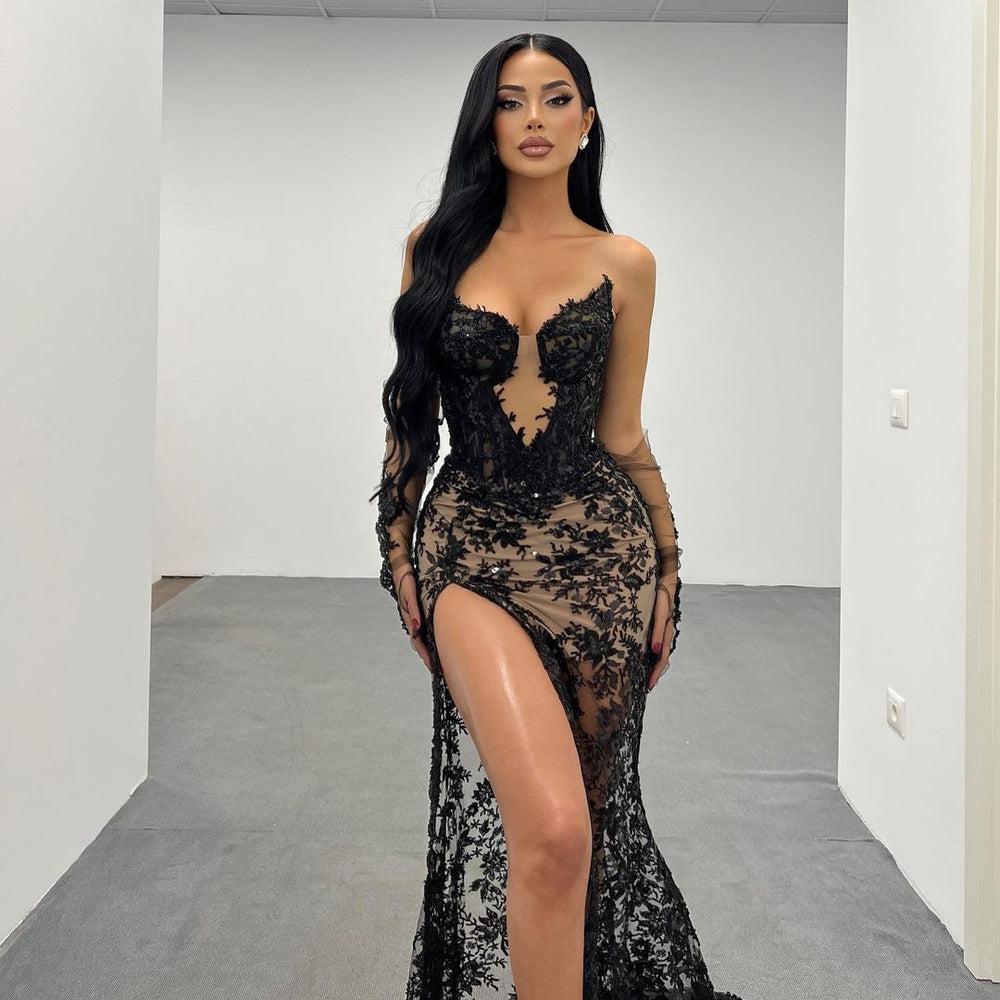 
                      
                        Black Lace Long Prom Dress with High Slit and Gown Gloves Design
                      
                    