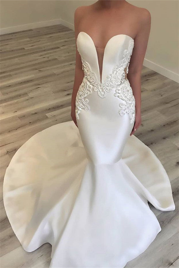 Elegant V-Neck Sleeveless Lace Applique Boho Wedding Dress