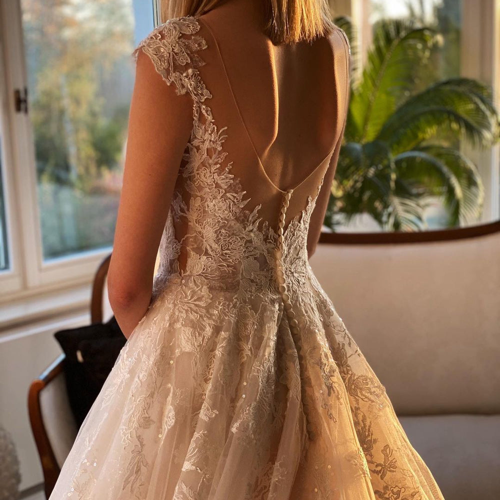 
                      
                        Short A-line Jewel Wedding Dress With Lace
                      
                    