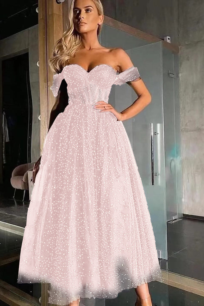 
                      
                        Black Off-the-Shoulder Sweetheart A-Line Tulle Beaded Prom Dress
                      
                    