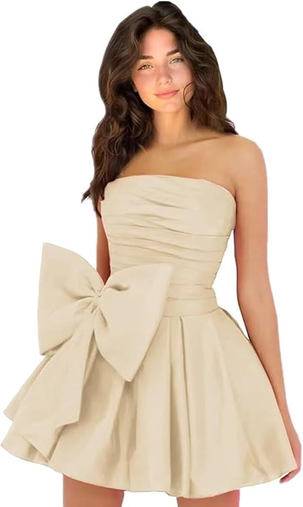 
                      
                        Sleeveless Ruched Short Homecoming Dresses Simple Mini Party Wear Dress with Bow
                      
                    