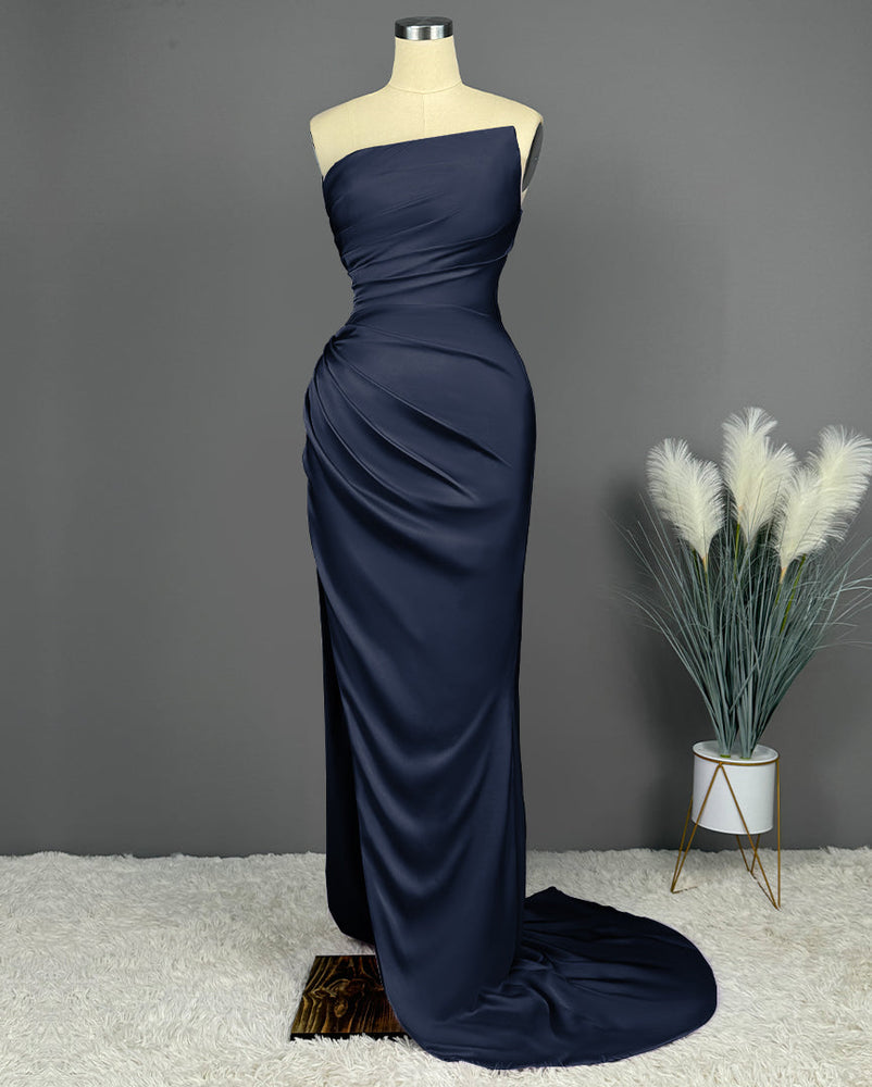 
                      
                        Chic Blue Charmeuse Prom Dress with Sleeveless Design and High Side Slit
                      
                    