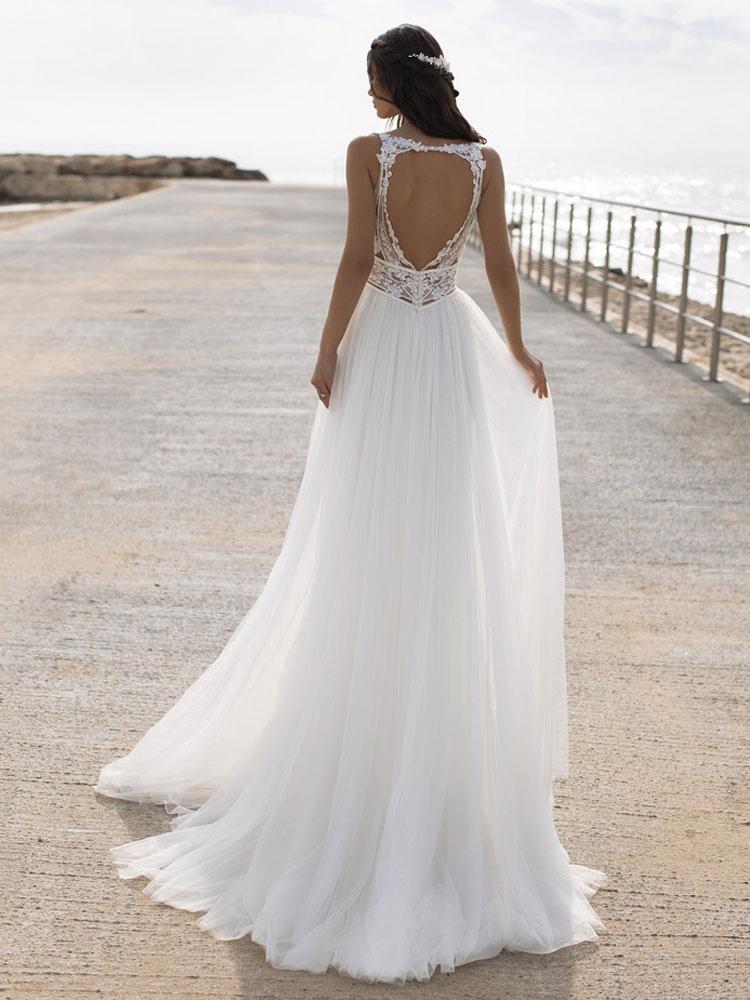 
                      
                        V-Neck Sleeveless Lace Wedding Dress
                      
                    