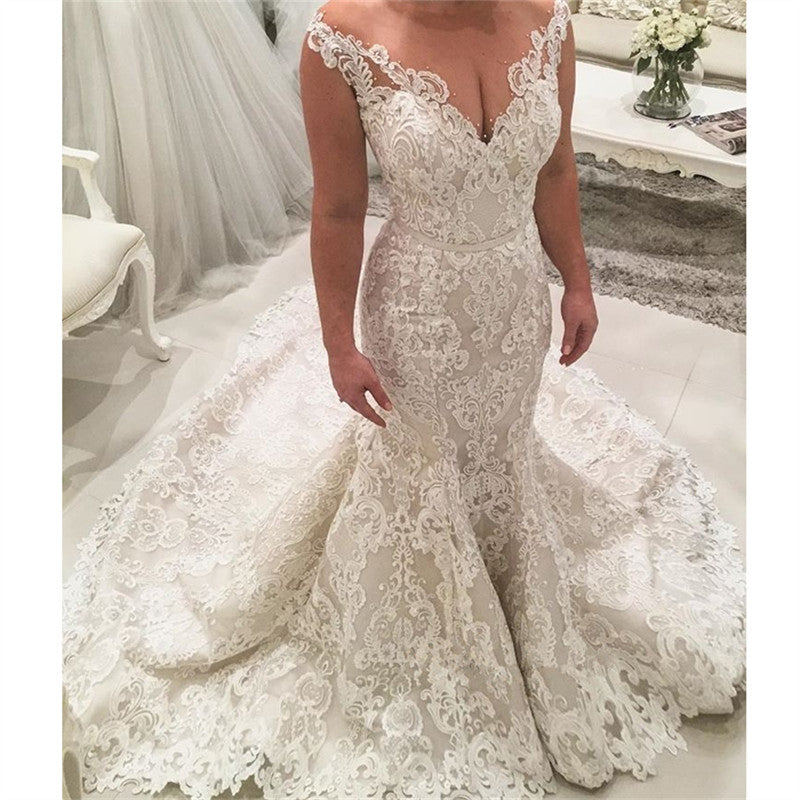 
                      
                        Portrait Sleeveless V-Neck Long Mermaid Wedding Dress with Lace Appliques 
                      
                    