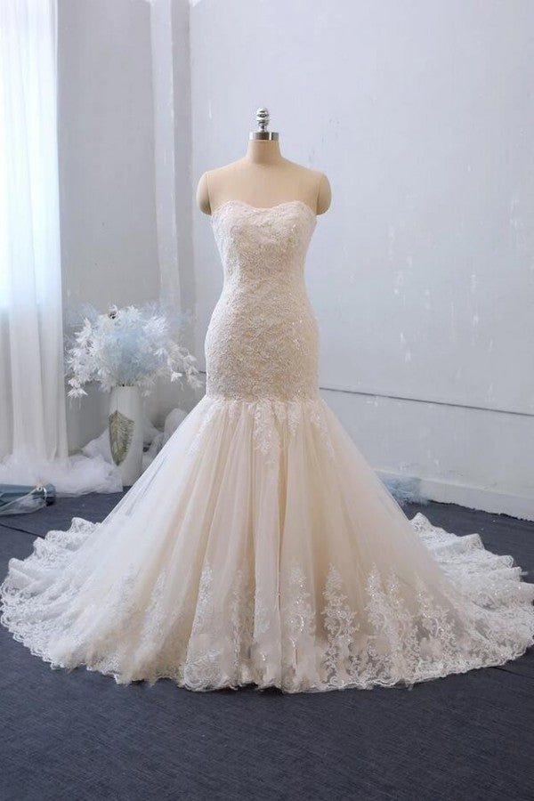 Classy Sweetheart Backless Tulle Long Mermaid Wedding Dress with Lace Appliques