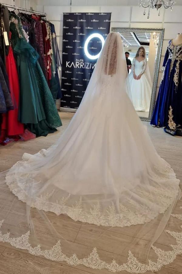 
                      
                        Gorgeous White A-Line V-Neck Lace Wedding Dress with Long Sleeves
                      
                    