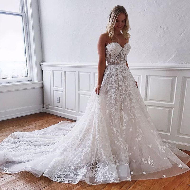 
                      
                        A-Line Floor-Length Wedding Dress with Sweetheart Lace
                      
                    