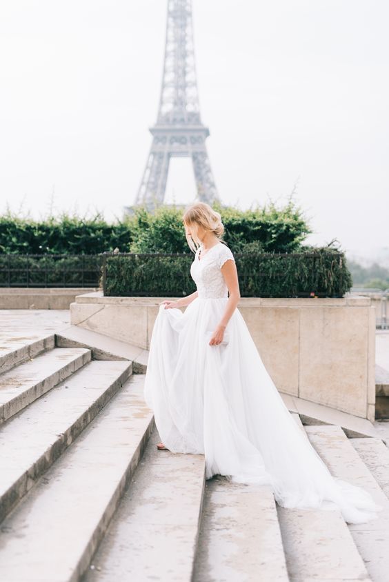 
                      
                        Sweetheart A-Line Wedding Dress With Wide Straps Backless Lace Ruffles Appliques
                      
                    